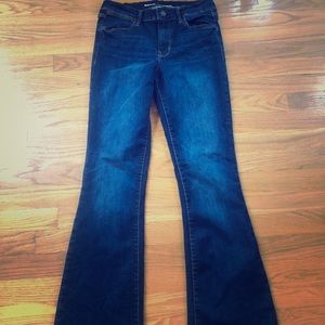 Old Navy rockstar built in sculpt flared jeans